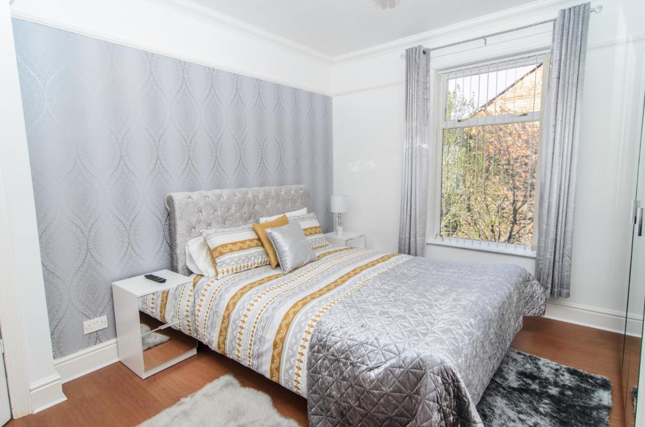 Vila Riverpool - Elegant House 1 Minute Walk To Anfield Stadium Liverpool Exteriér fotografie